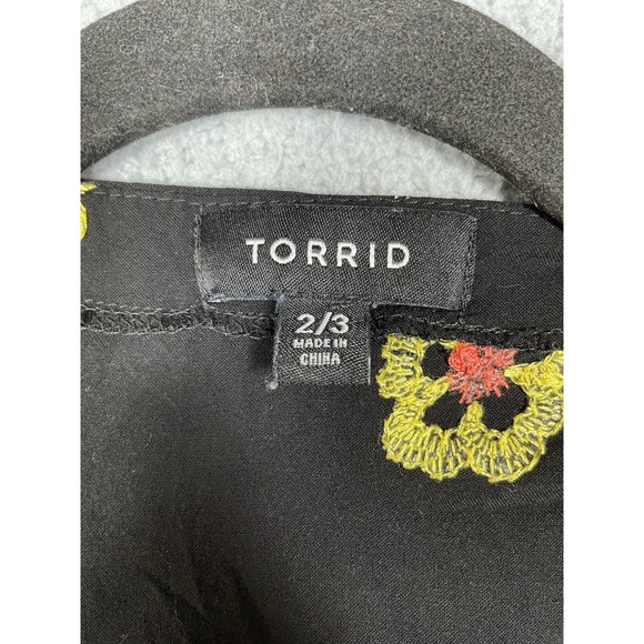 Torrid Womens Plus Size 2/3 Floral Fringe Floral Embroidered Kimono - Picture 3 of 10